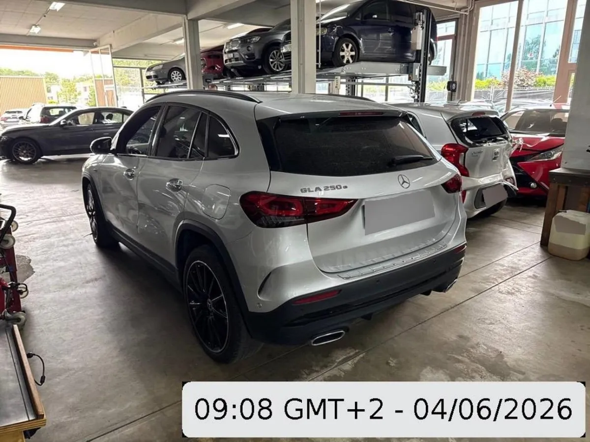 Mercedes-Benz GLA 250 e , 160 PS — zdjęcie 4