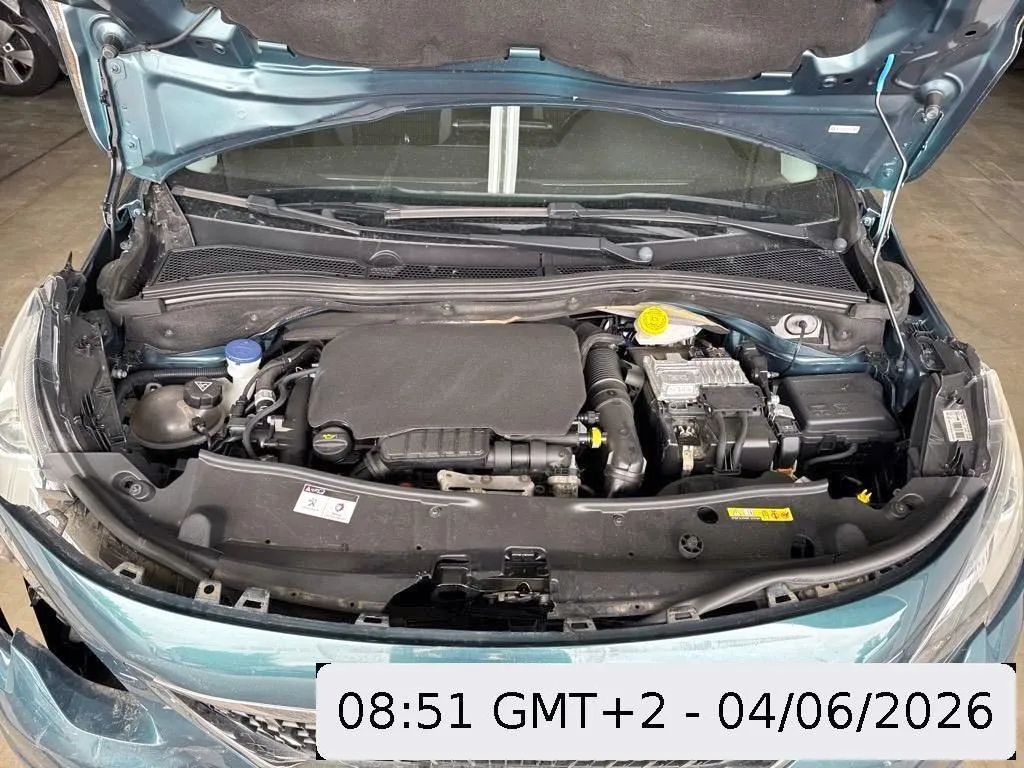 Peugeot 2008 1.2 e STT, 110 PS — zdjęcie 9