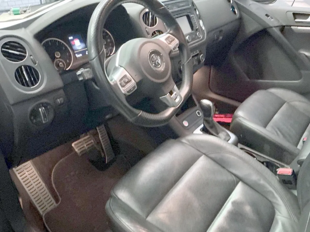 VW Tiguan Tiguan Sport & Style DSG 2.0 TSI 2.0, 211 PS — zdjęcie 6