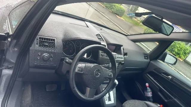 Opel Zafira B 1.9 CDTI Cosmo Automatic 1.9, 120 PS — zdjęcie 10