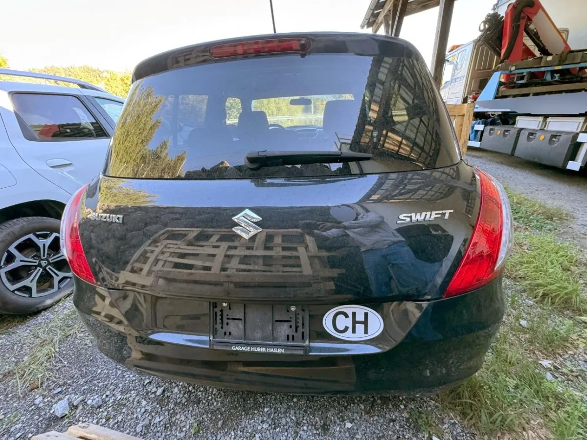 Suzuki Swift 1.2 GL 4x4, 94 PS — zdjęcie 2