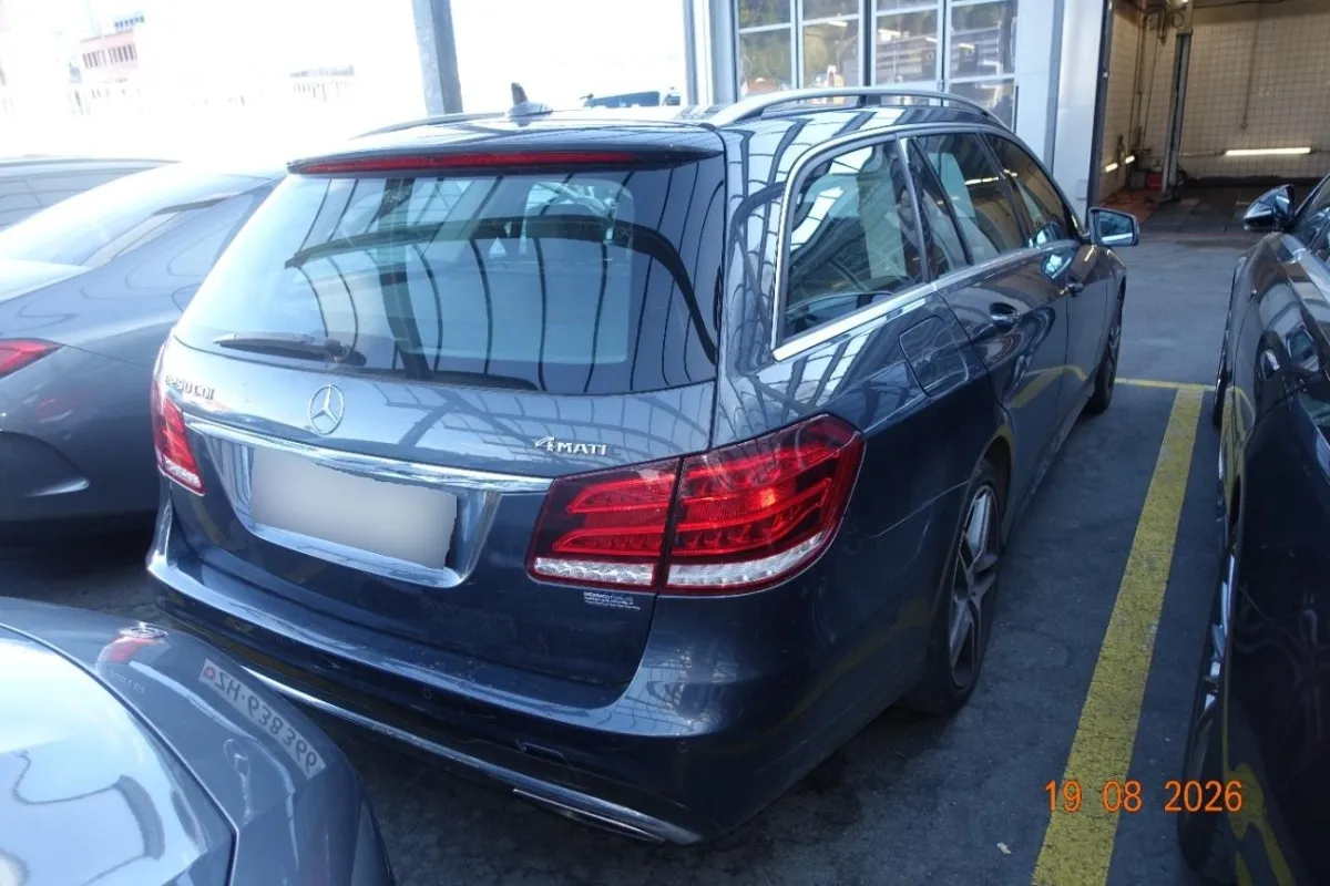 Mercedes-Benz E-Klasse E 250 CDI 4MATIC, 204 PS — zdjęcie 2