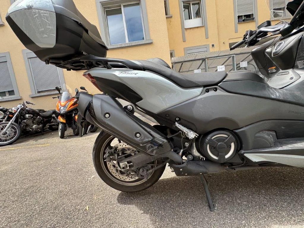 Yamaha TMax 560 ABS Tech Max, 48 PS — zdjęcie 4