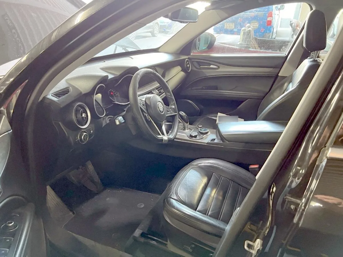 Alfa Romeo Stelvio Super , 210 PS — zdjęcie 5
