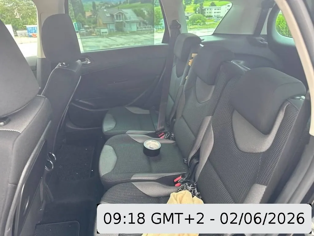 Peugeot 308 308 SW Active 1.6 1.6, 111 PS — zdjęcie 11