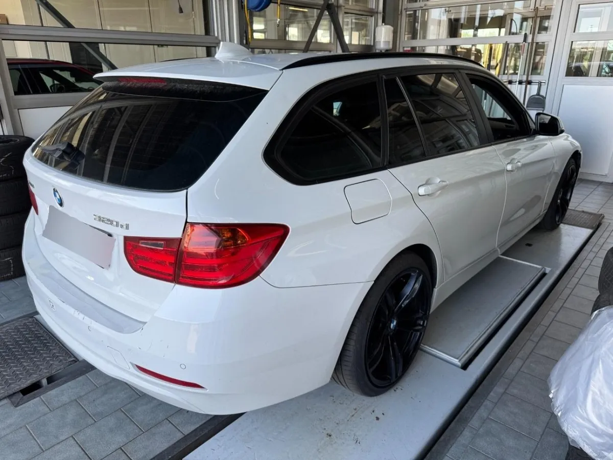 BMW 316d-335i xDrive Touring 320d xDrive 2.0, 184 PS — zdjęcie 2