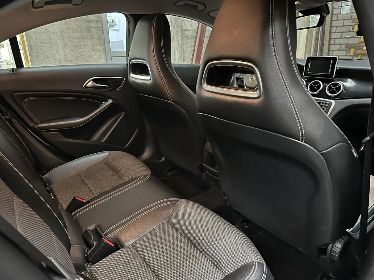 Mercedes-Benz CLA-Klasse C117 CLA 250 4m, 211 PS — zdjęcie 8