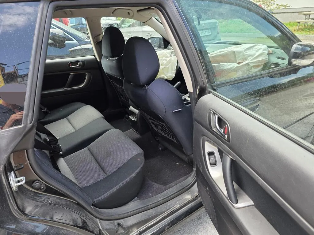 Subaru Legacy Station 2.0 R Swiss, 165 PS — zdjęcie 10