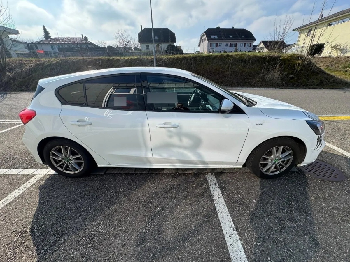 FORD Focus 1.0 SCTi ST Line, 125 PS — zdjęcie 7
