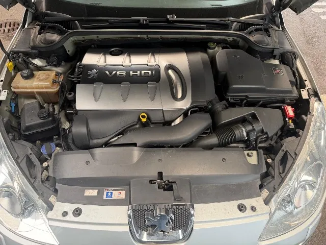 Peugeot 407 SW 2.7 HDi Automatic 2.7, 204 PS — zdjęcie 9