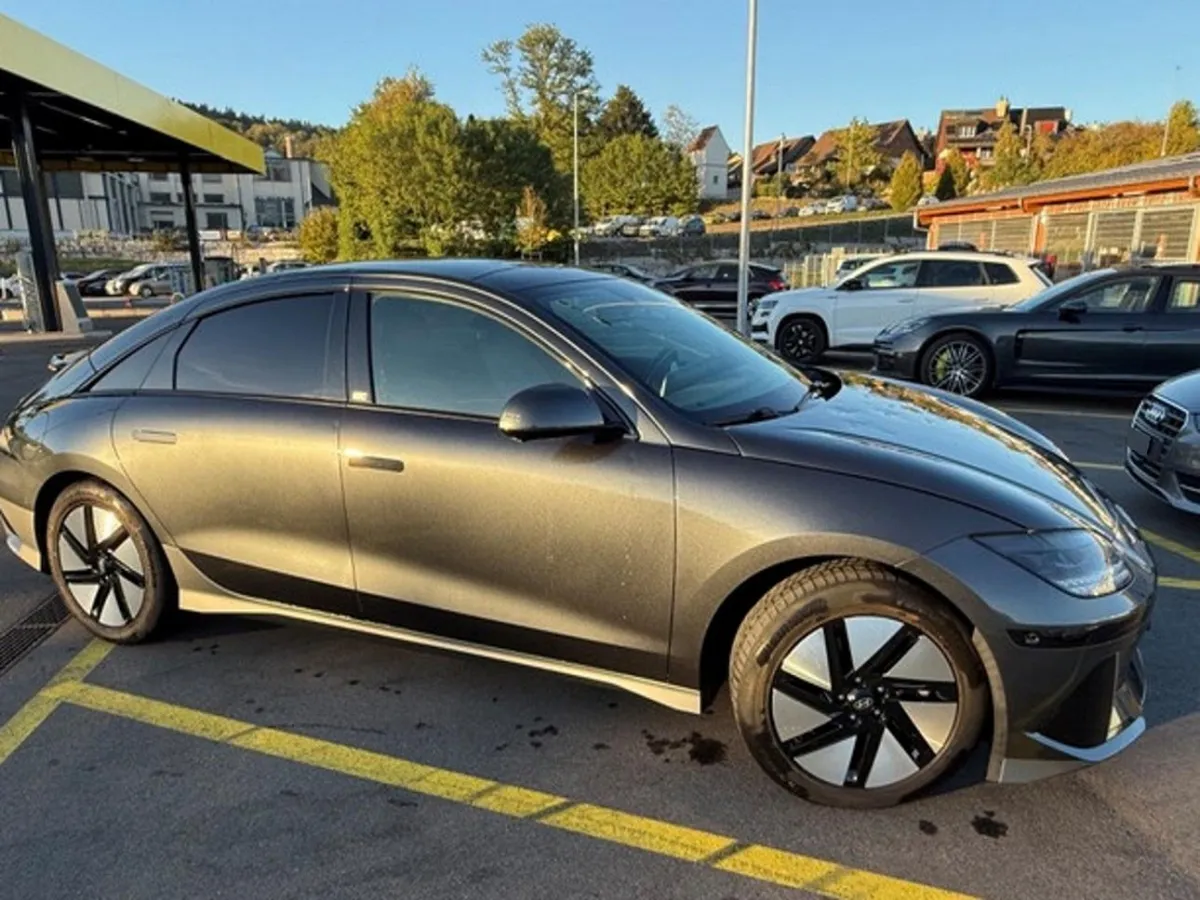 Hyundai Ioniq 6 77,4 kWh Launch Edition 4WD, 325 PS — zdjęcie 2