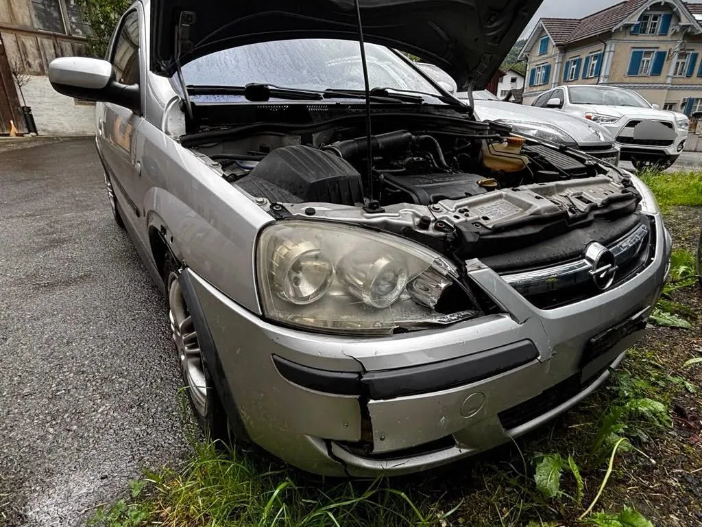 Opel Corsa C Corsa Sport 1.4, 90 PS — zdjęcie 12