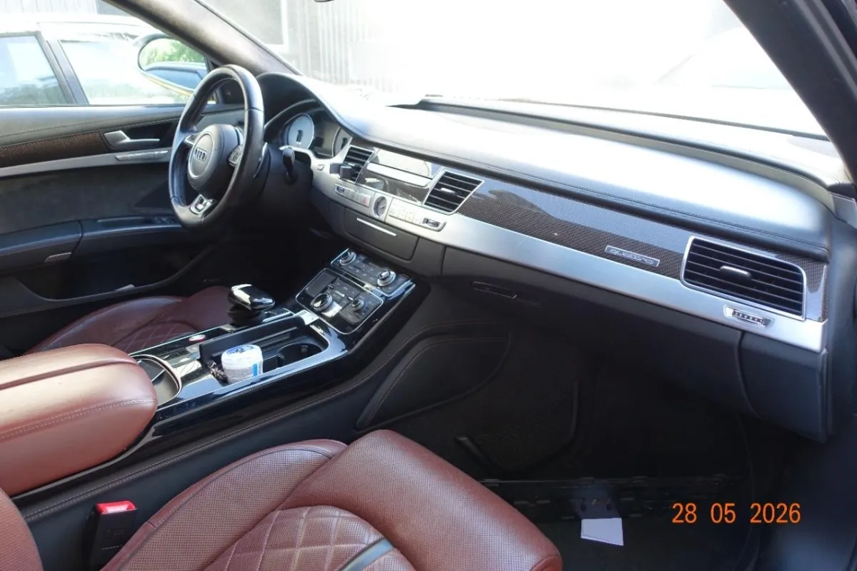 Audi S8 S8 4.0 TFSI 4.0, 519 PS — zdjęcie 9