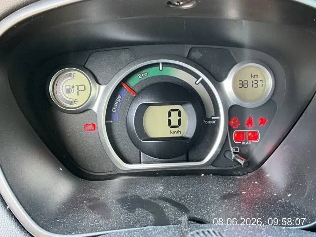 Mitsubishi I-Miev , 67 PS — zdjęcie 7