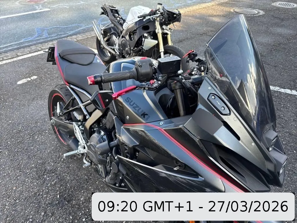 SUZUKI GSX 8 R (35kW), 48 PS — zdjęcie 12