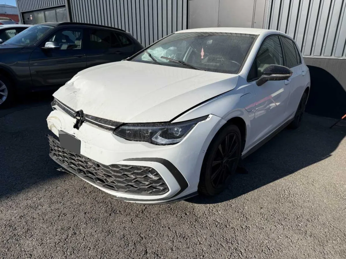 VW Golf - Type CD1 ap 07.2019 Golf GTE [A8K+2JW] 1.4, 150 PS — zdjęcie 4