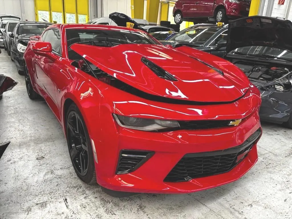 Chevrolet Camaro 6.2 V8, 453 PS — zdjęcie 3