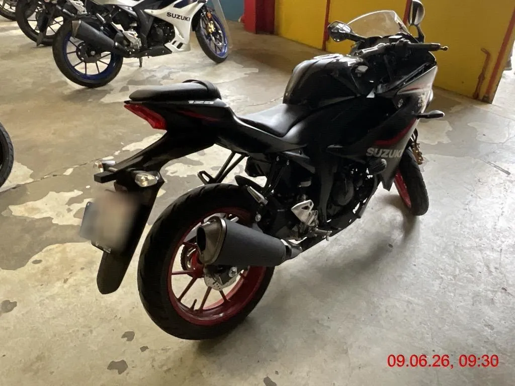 Suzuki GSX-R 125, 15 PS — zdjęcie 3