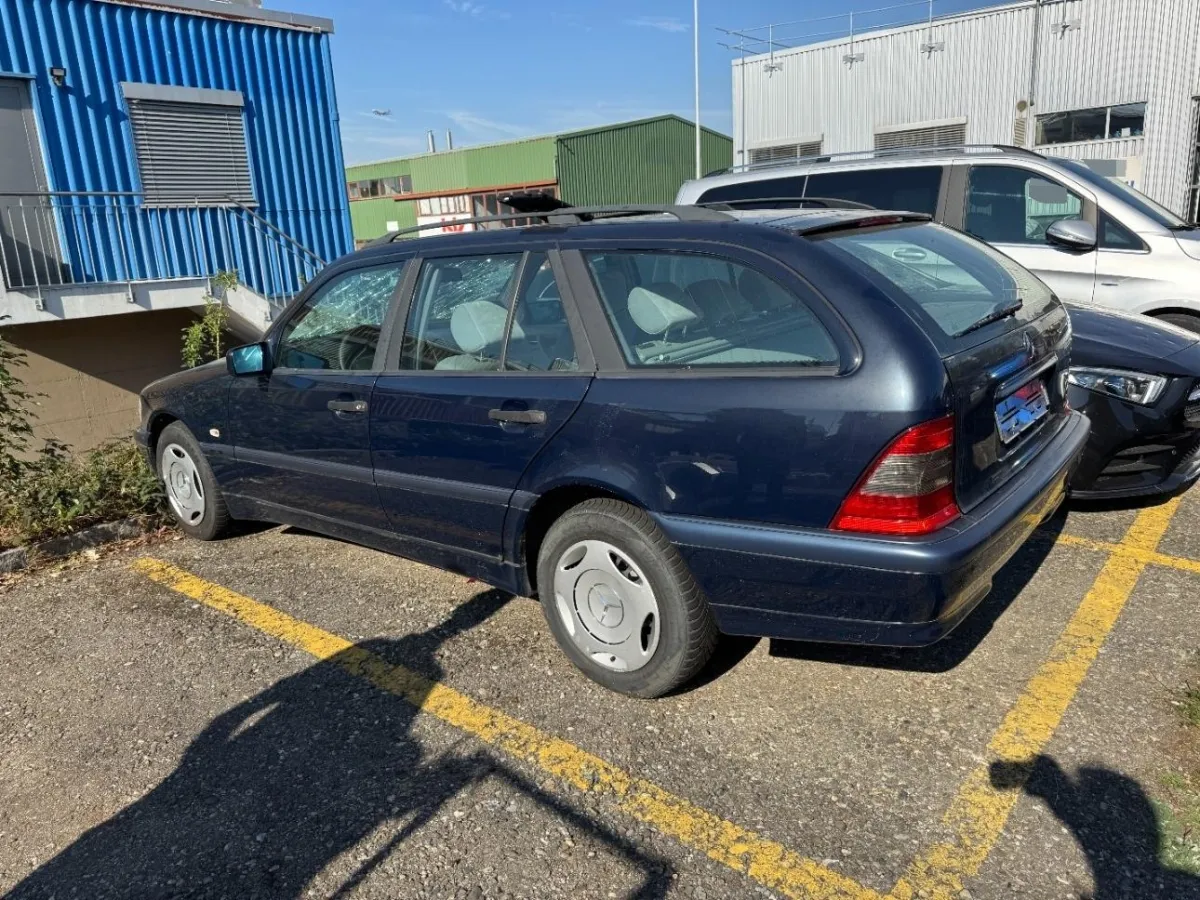 Mercedes-Benz C-Klasse S202 Kombi C 220 T CDI, 125 PS