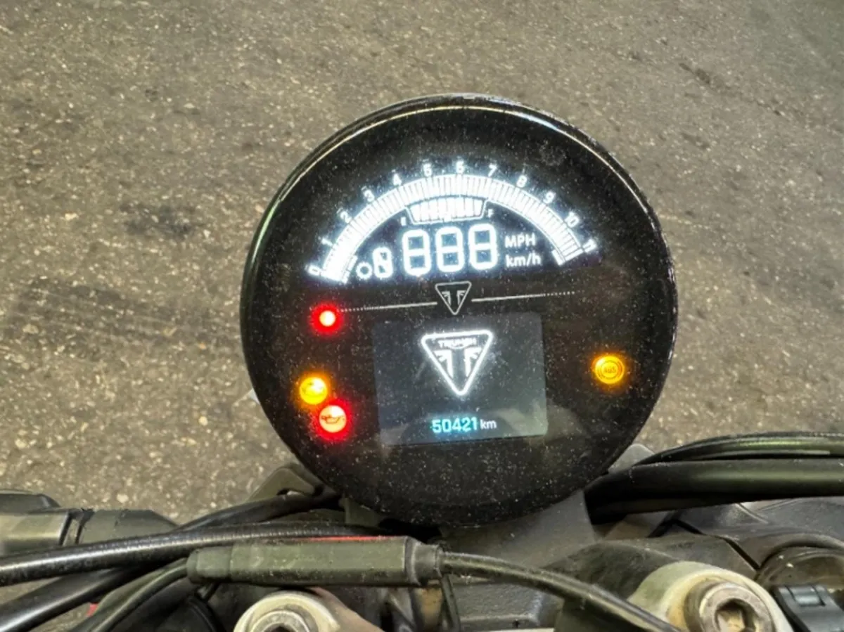 Triumph Trident 660, 80 PS — zdjęcie 7