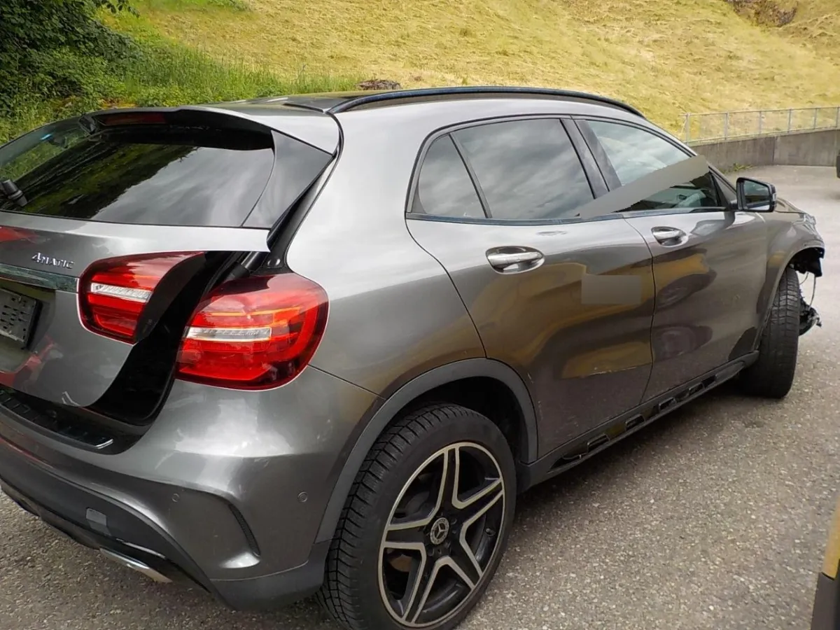 Mercedes-Benz GLA-Klasse - X156 ab 01.2017 Code 808 bis 02.2020 GLA 220 d 4MATIC 2.1, 177 PS — zdjęcie 2