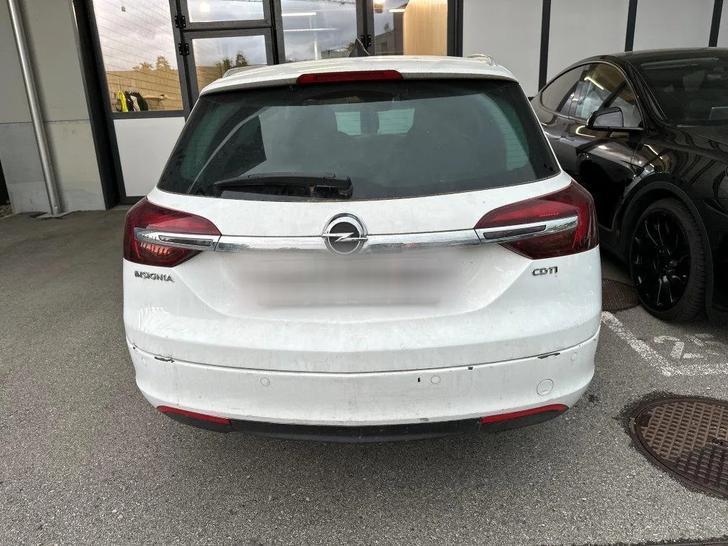 OPEL Insignia Sports Tourer 1.6 CDTi, 136 PS — zdjęcie 10