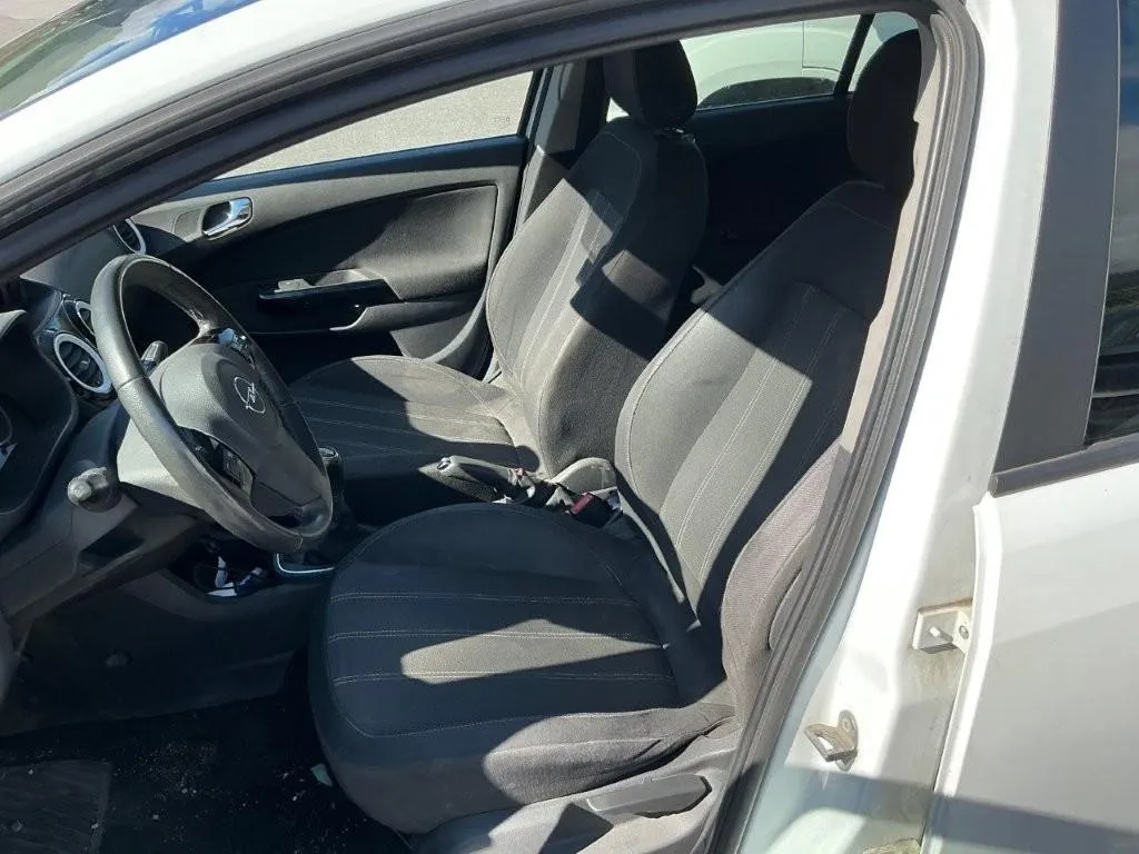 OPEL Corsa 1.4T eFLEX, 120 PS — zdjęcie 6