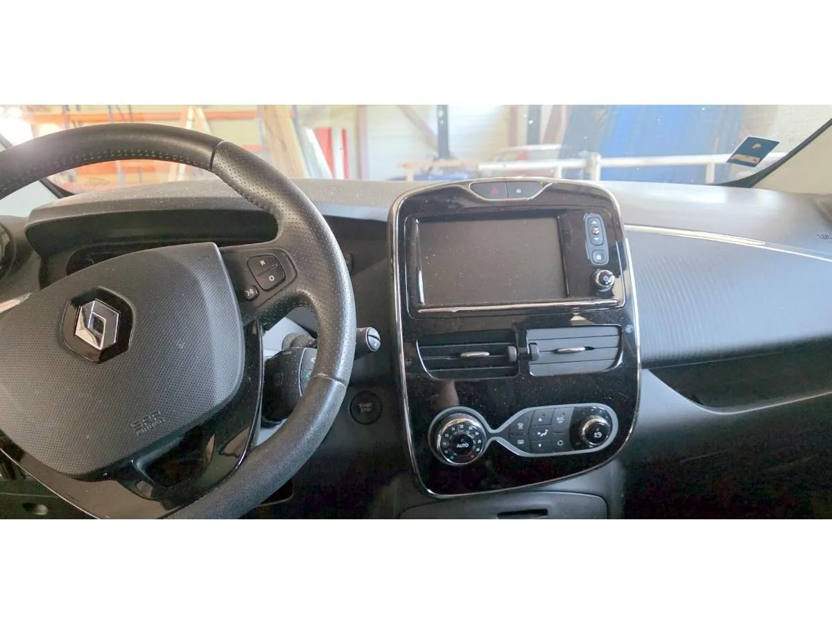 Renault Zoe Limited, 109 PS — zdjęcie 7