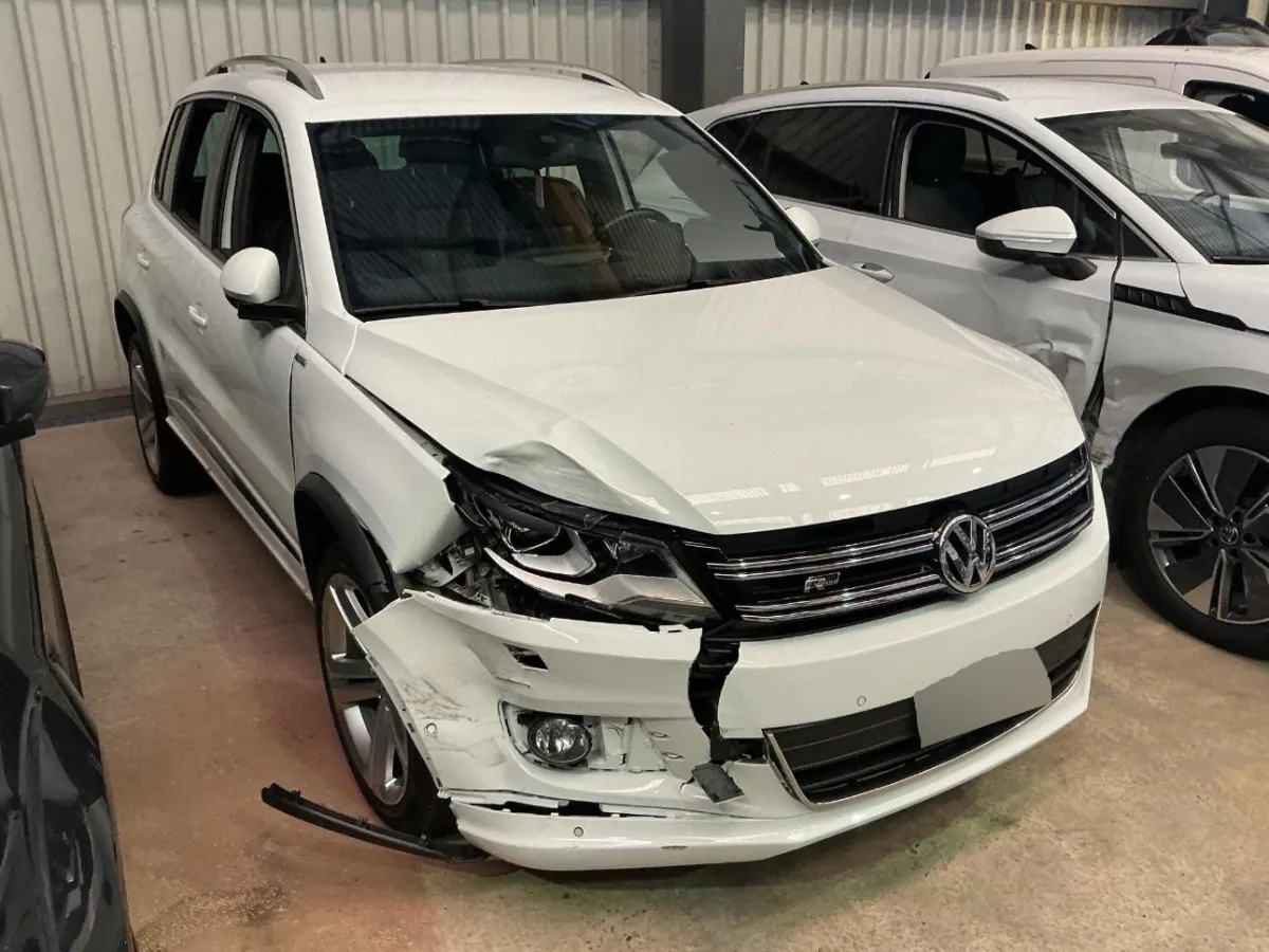 VW Tiguan Tiguan Sport & Style DSG 2.0 TSI 2.0, 211 PS — zdjęcie 2
