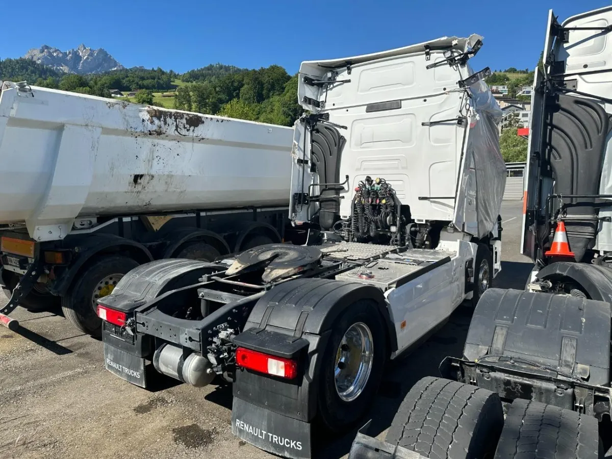 Renault C520 4x2 C520 4x2 12.8, 530 PS — zdjęcie 3