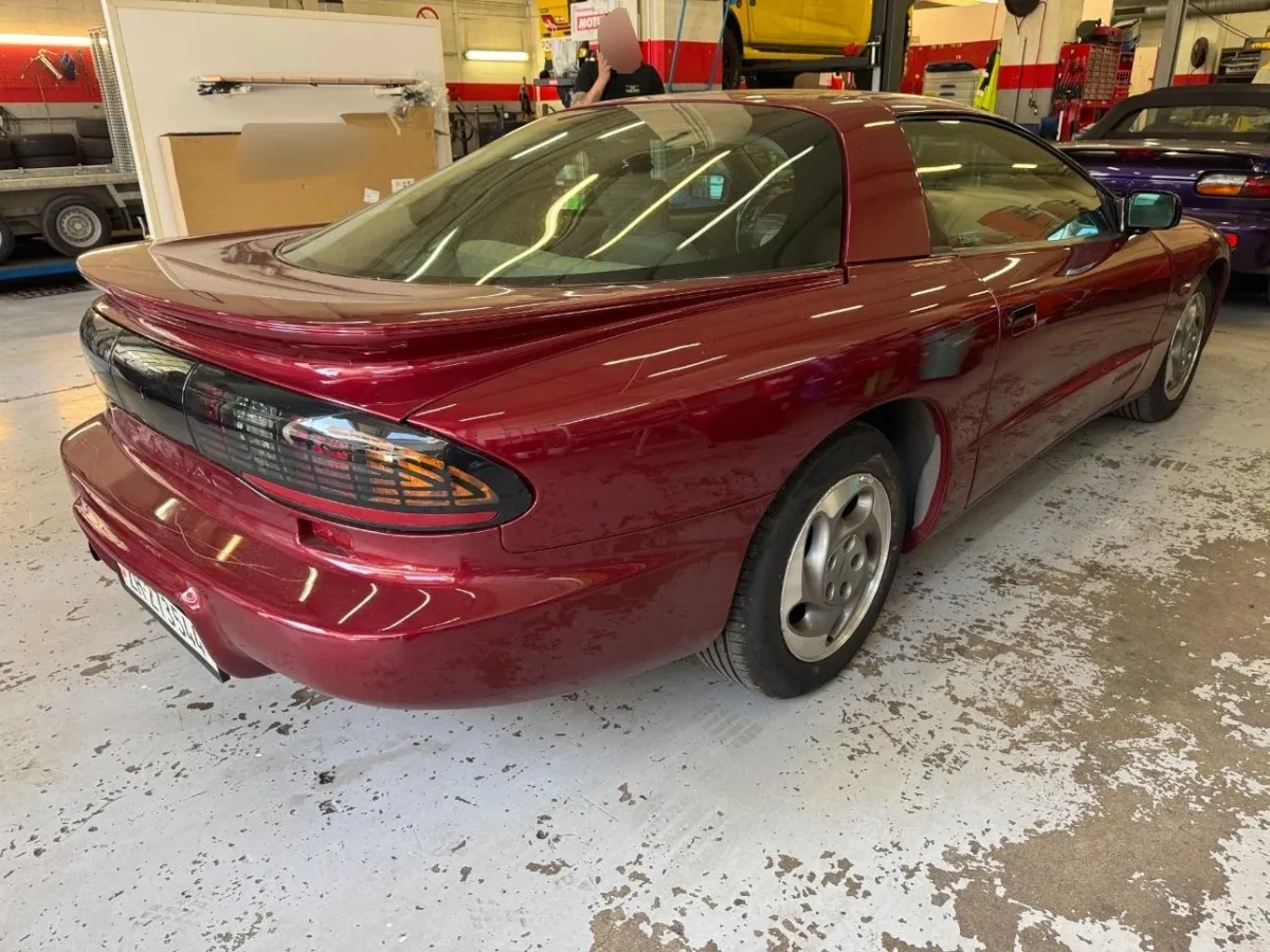 Pontiac Firebird 3.4 V6 3.4, 148 PS — zdjęcie 2