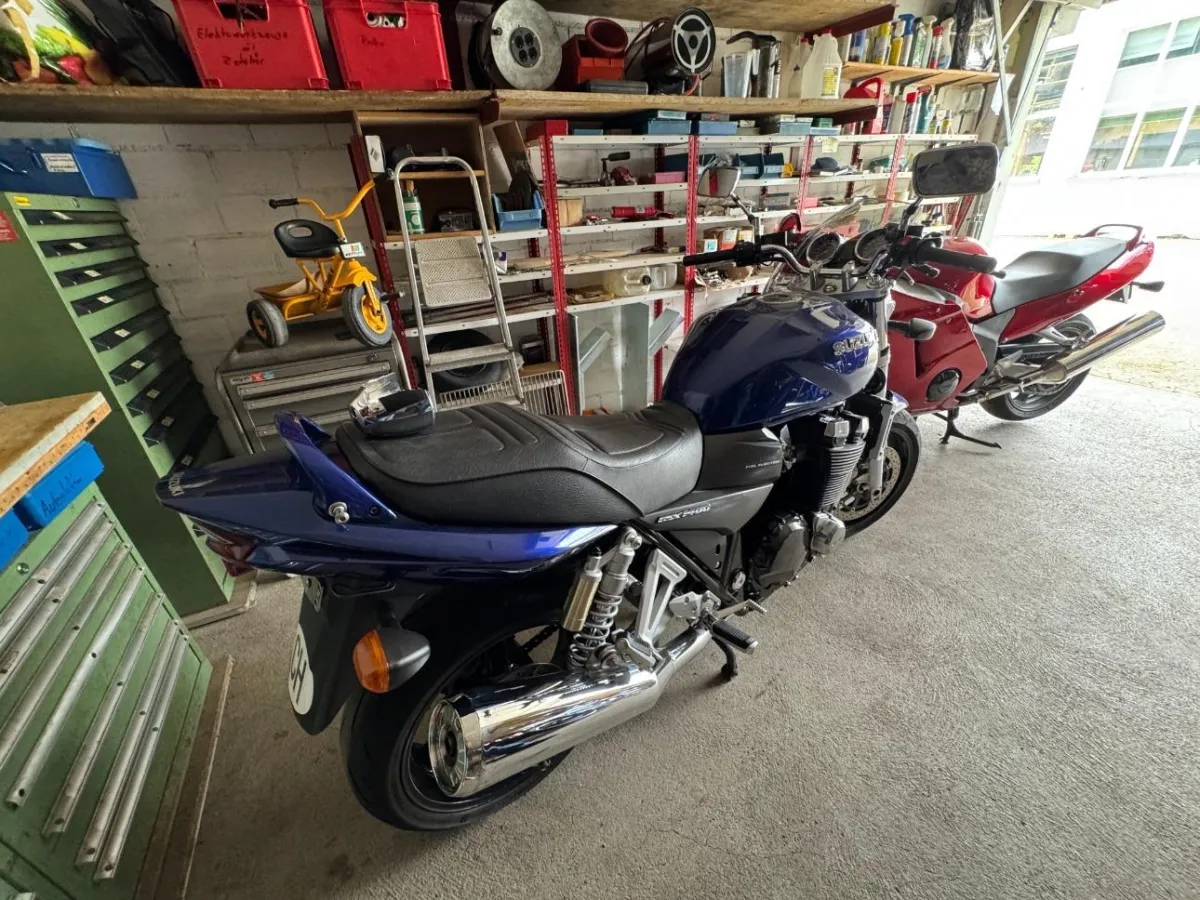 Suzuki GSX 1400, 106 PS — zdjęcie 5