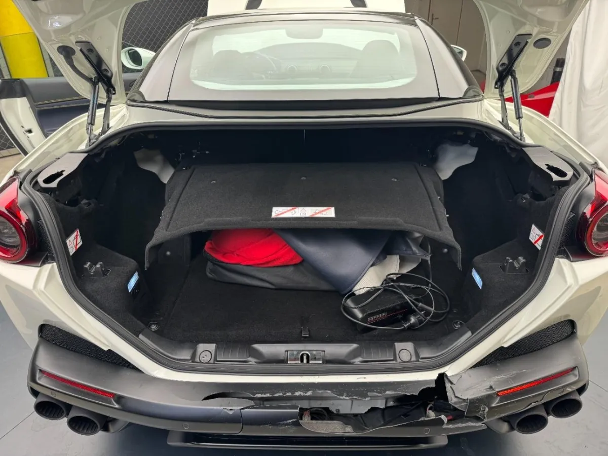 Ferrari Portofino 3.9 V8 T, 600 PS — zdjęcie 13