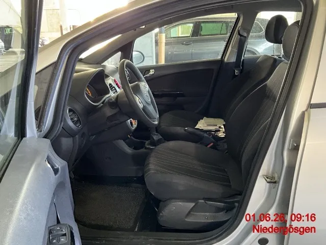 Opel Corsa D 1.4 TP Enjoy 1.4, 90 PS — zdjęcie 6