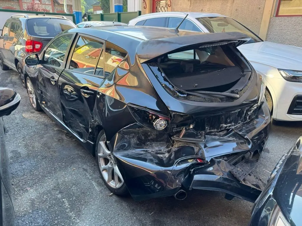 MAZDA 3 2.3 16V DISI Turbo MPS 2.3, 260 PS — zdjęcie 3