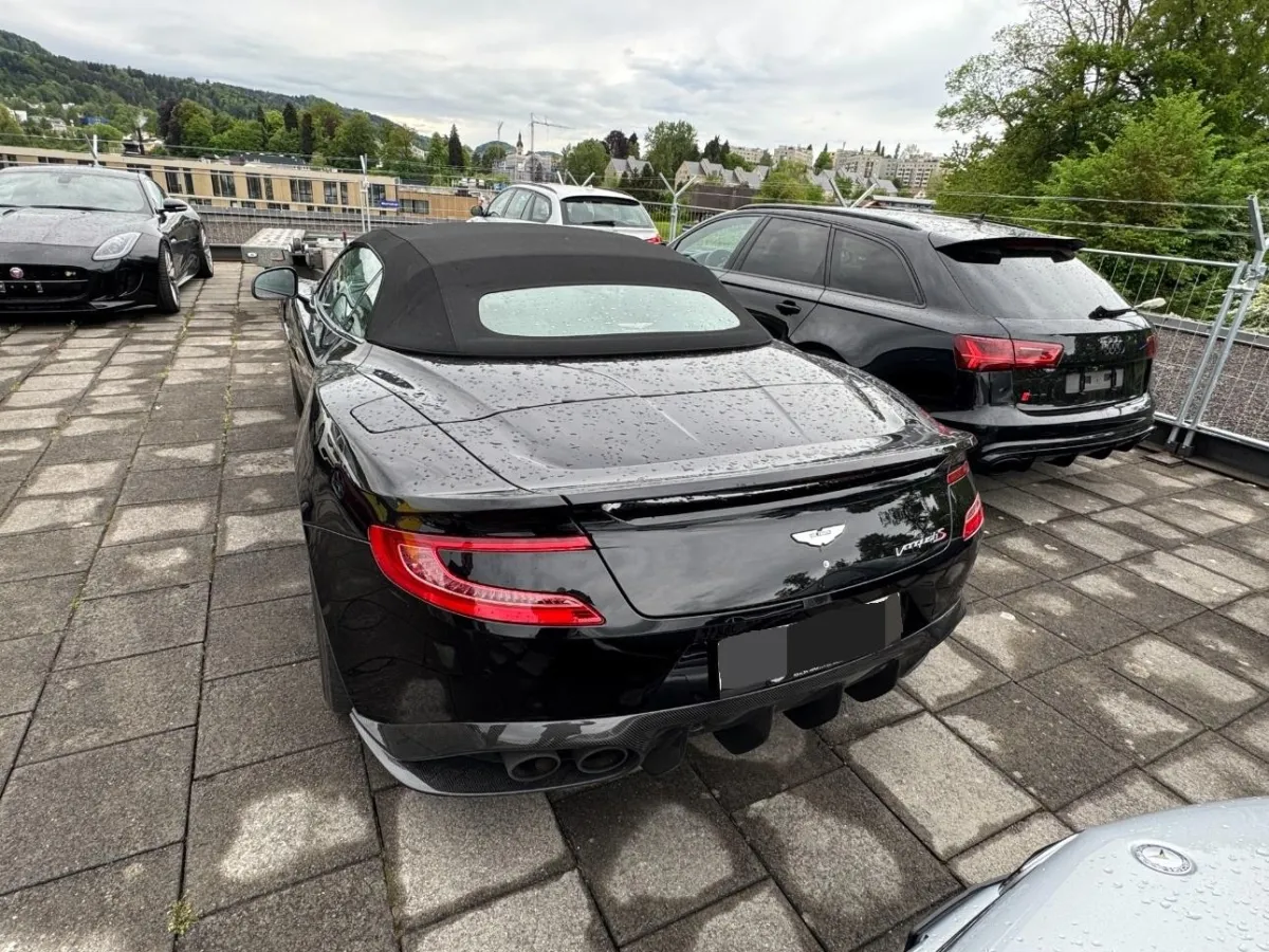 Aston Martin S Volante, 604 PS — zdjęcie 4
