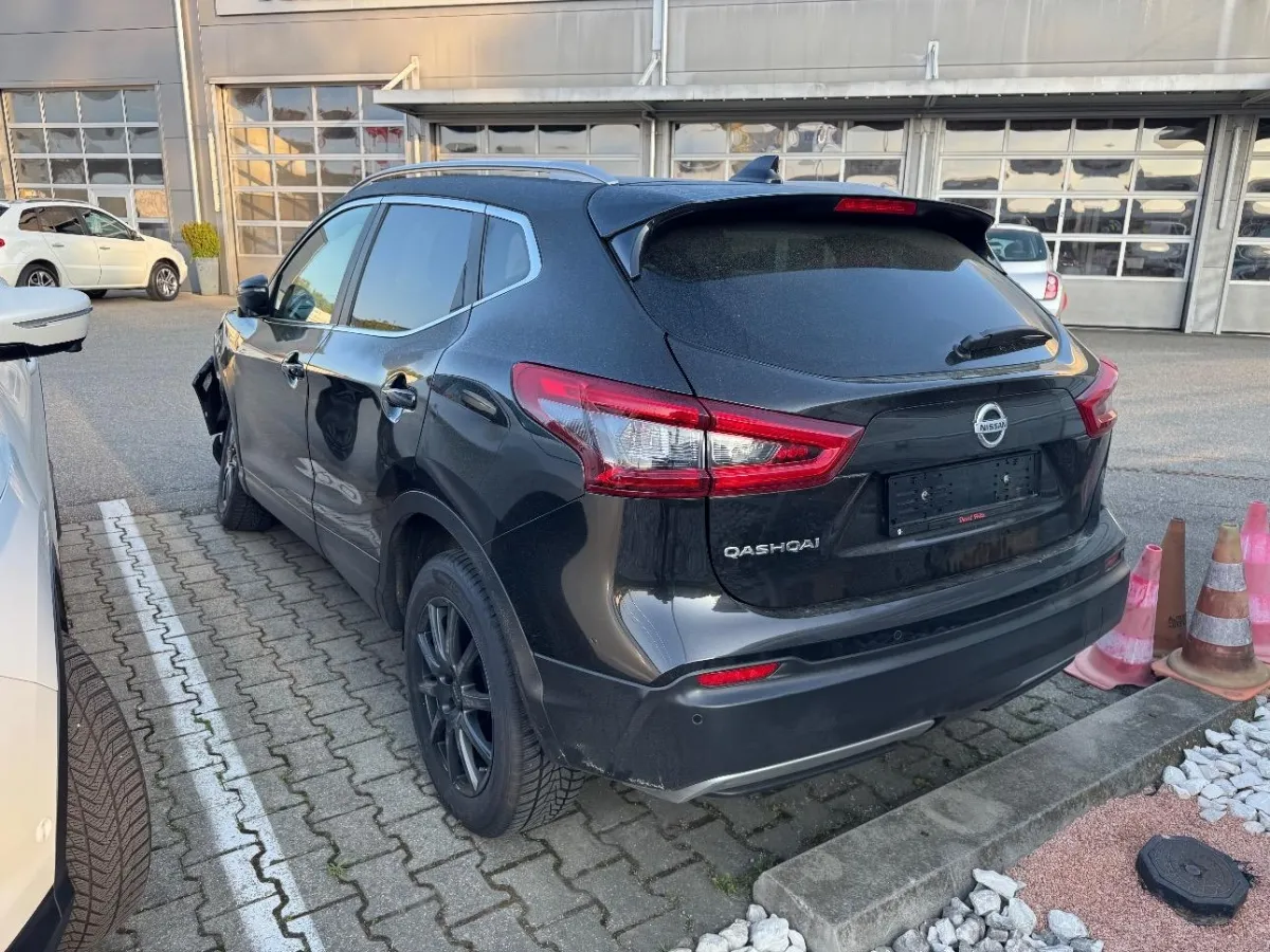 Nissan Qashqai - J11E Qashqai Tekna 1.3, 159 PS — zdjęcie 3
