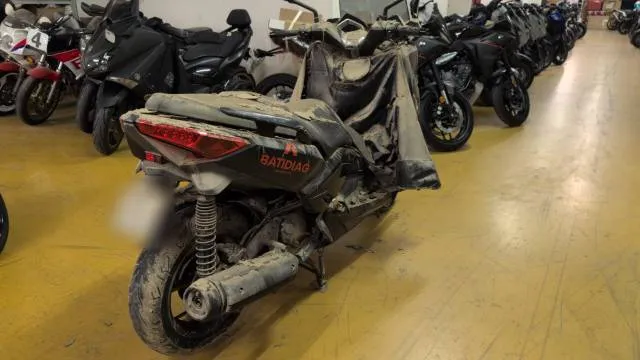 Yamaha X-Max 250 ABS Iron Max, 20 PS — zdjęcie 4