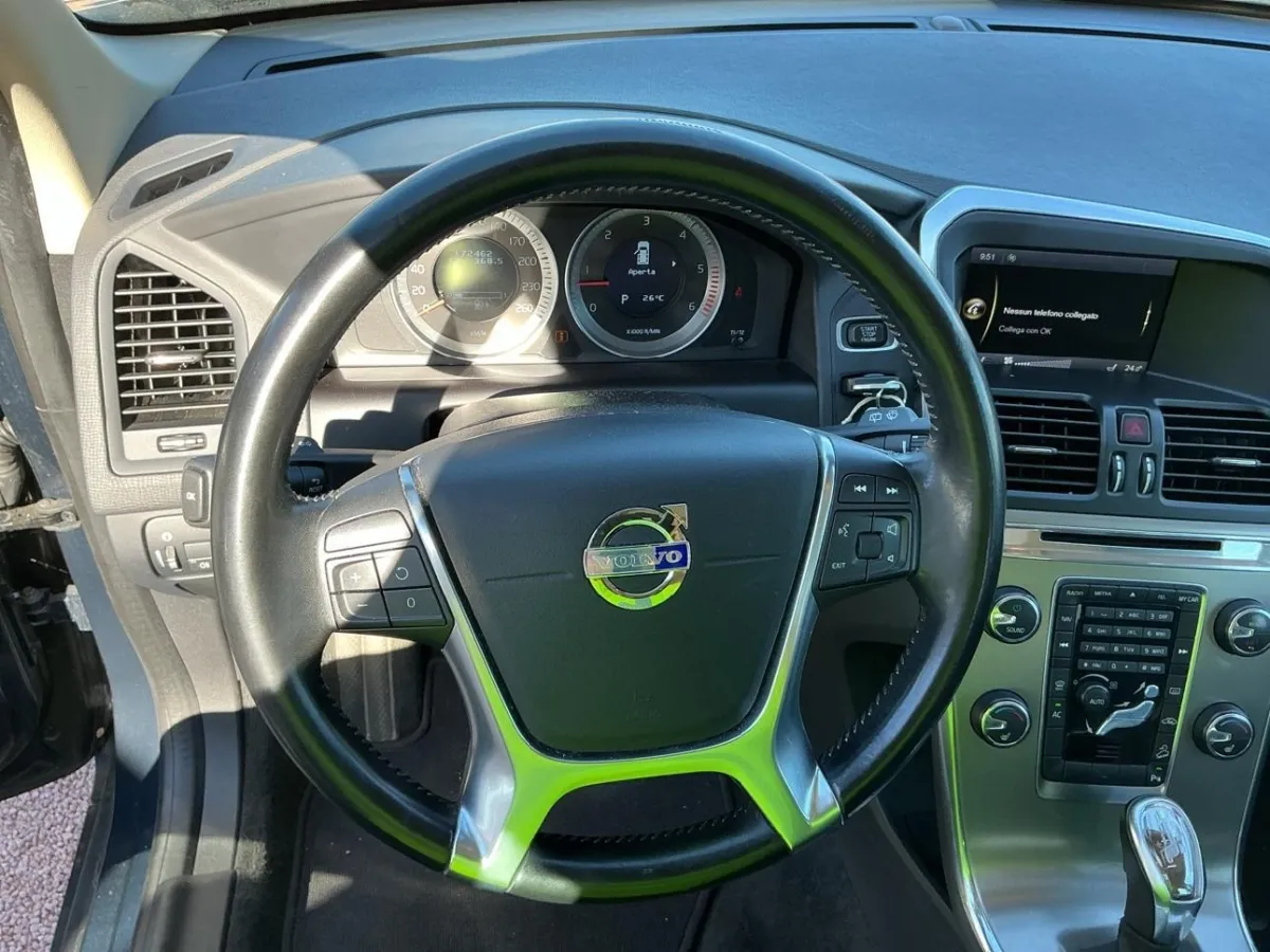 VOLVO XC60 DIESEL Modell 2008- XC60 D5 AWD Momentum, 215 PS — zdjęcie 6