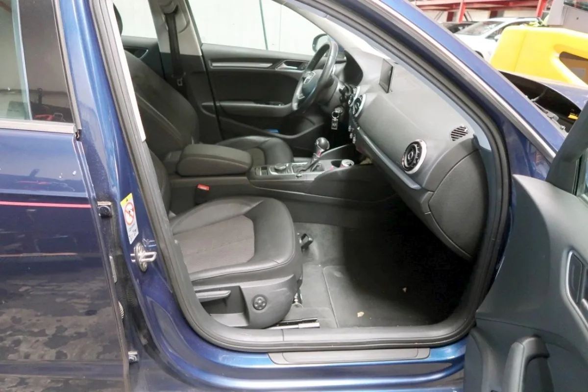 AUDI A3 SPORTBACK A3 1.4 TFSI Ambiente, 140 PS — zdjęcie 9