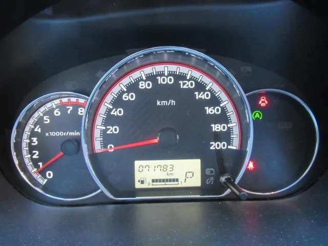 Mitsubishi Space Star Inform, 71 PS — zdjęcie 13