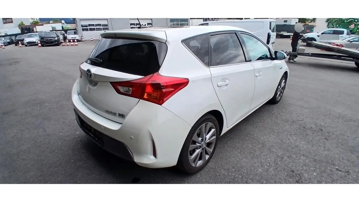 Toyota Auris HSD, 99 PS — zdjęcie 3