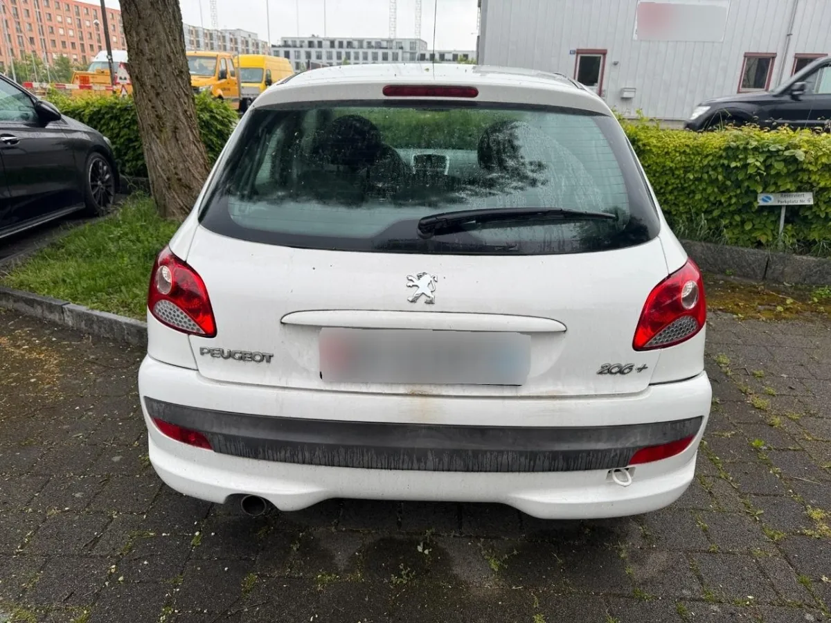 Peugeot 206+ 1.4i, 75 PS — zdjęcie 2