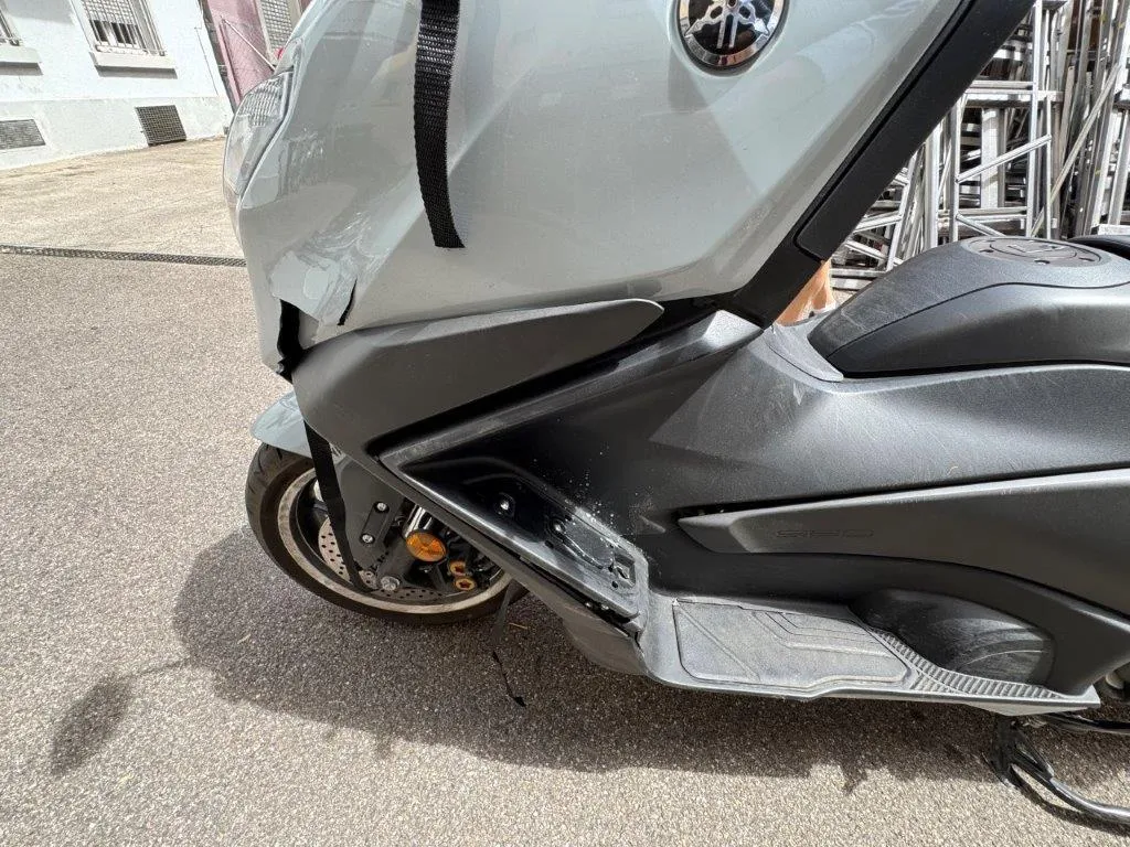 Yamaha TMax 560 ABS Tech Max, 48 PS — zdjęcie 10