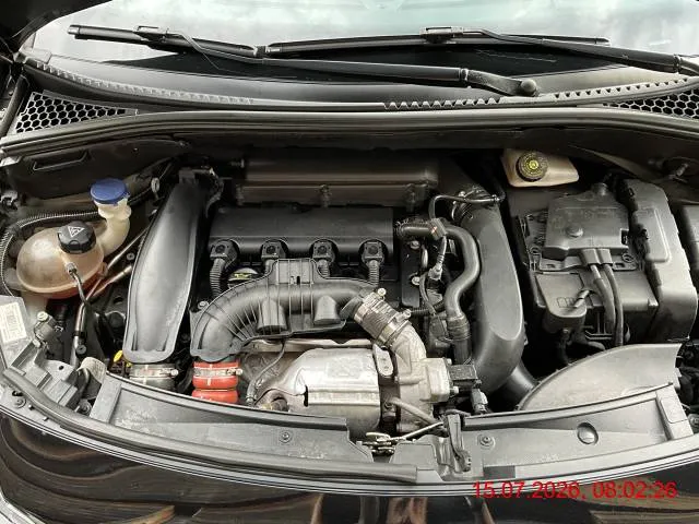 DS Automobiles DS3 1.6 THP Sport Chic, 156 PS — zdjęcie 8