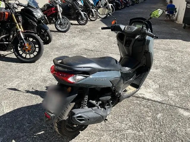 Yamaha N-Max GPD 125, 12 PS