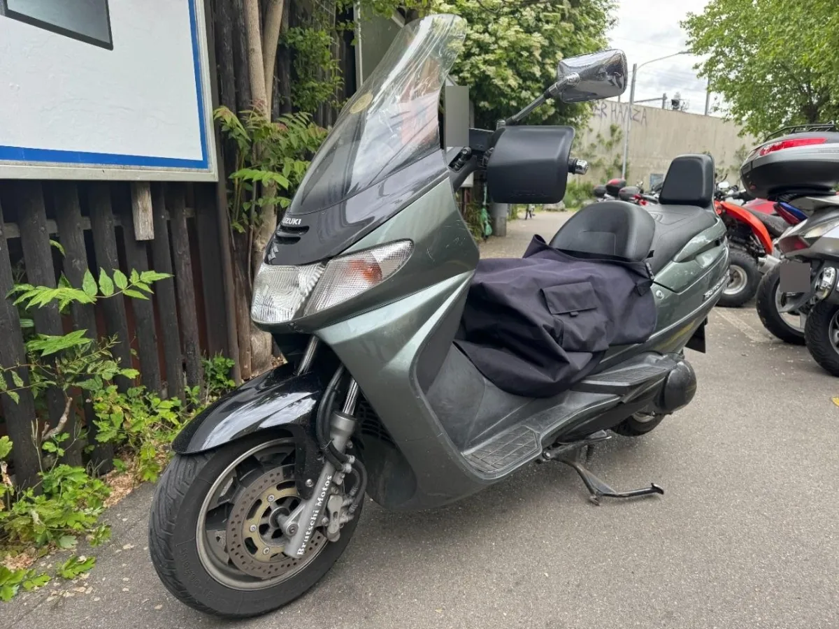 Suzuki AN 400 Burgman AN 400 Burgman 0.3, 31 PS — zdjęcie 1
