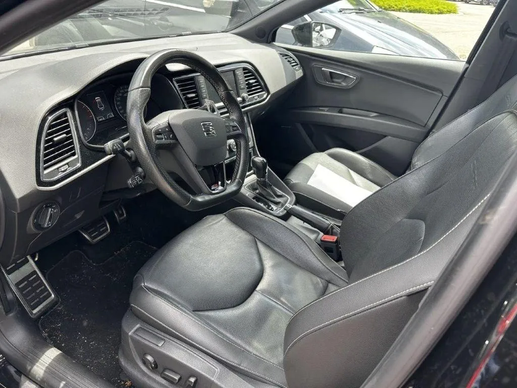 Seat Leon ST 2.0 TSI Cupra DSG 0.0, 280 PS — zdjęcie 6
