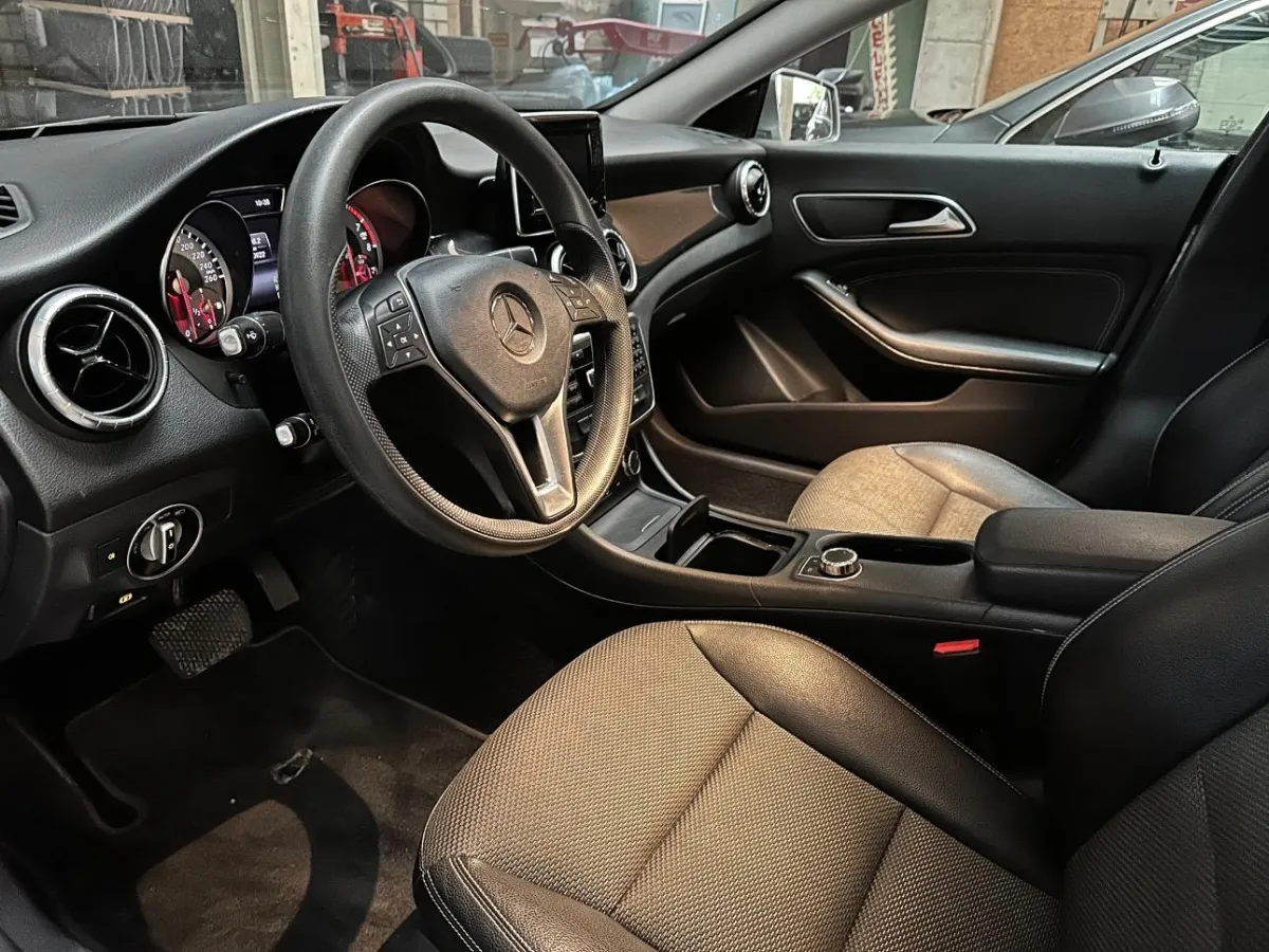 Mercedes-Benz CLA-Klasse C117 CLA 250 4m, 211 PS — zdjęcie 9
