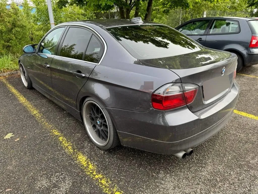 BMW 325I 325i 3.0, 218 PS — zdjęcie 4